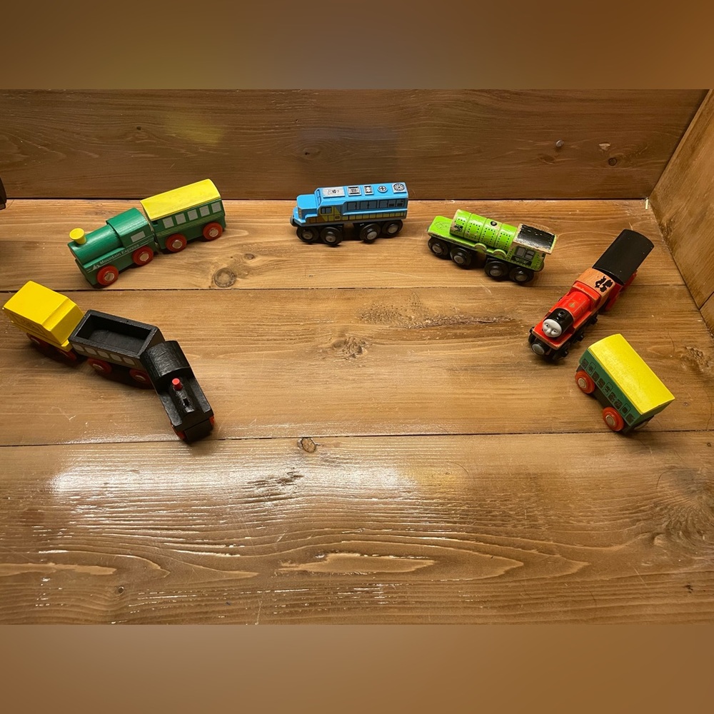 Vintage Thomas & Friends Wooden Train FLAT MAGNET LOT and Other Vintage Trains